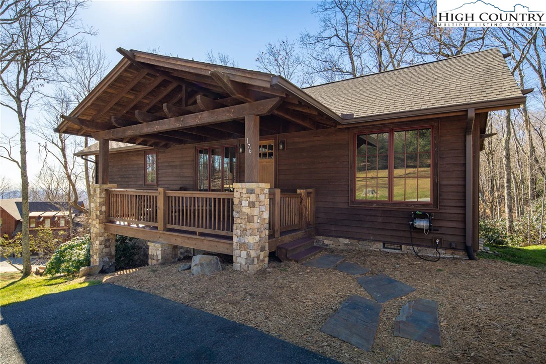 Image number 3 for the current listing