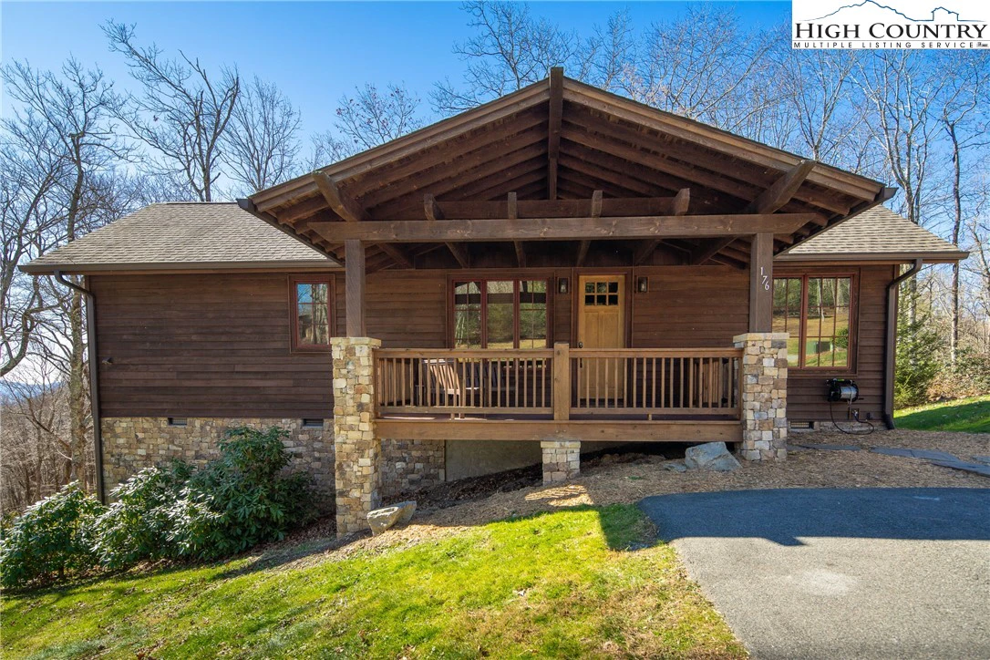 Image number 1 for the current listing