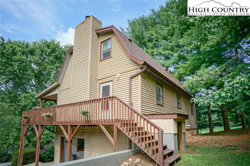 Image number 1 for the current listing