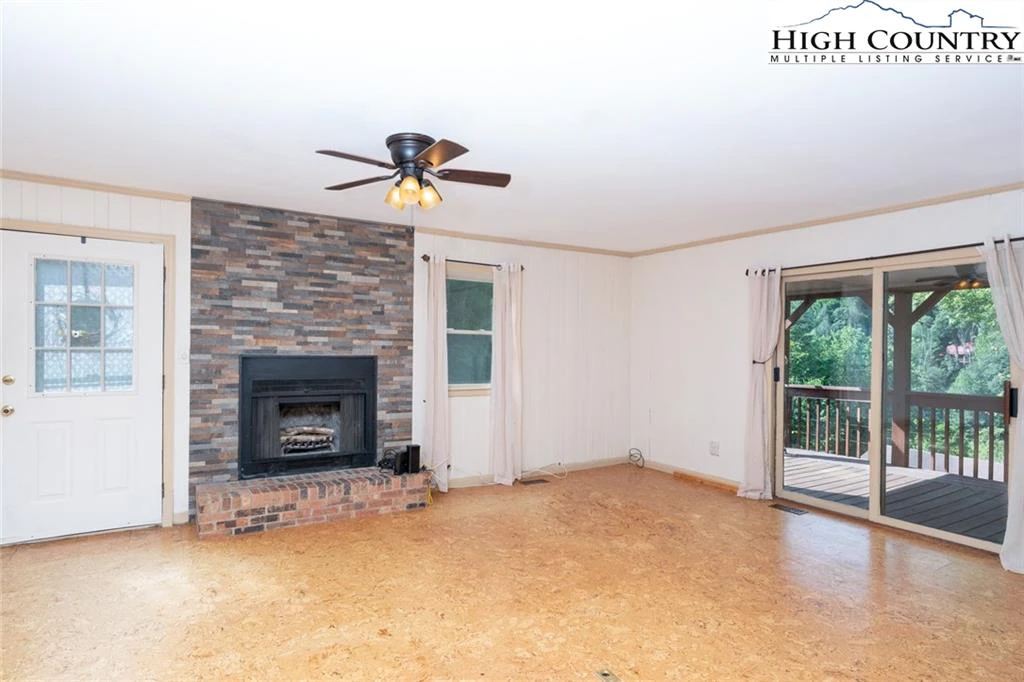 Image number 2 for the current listing