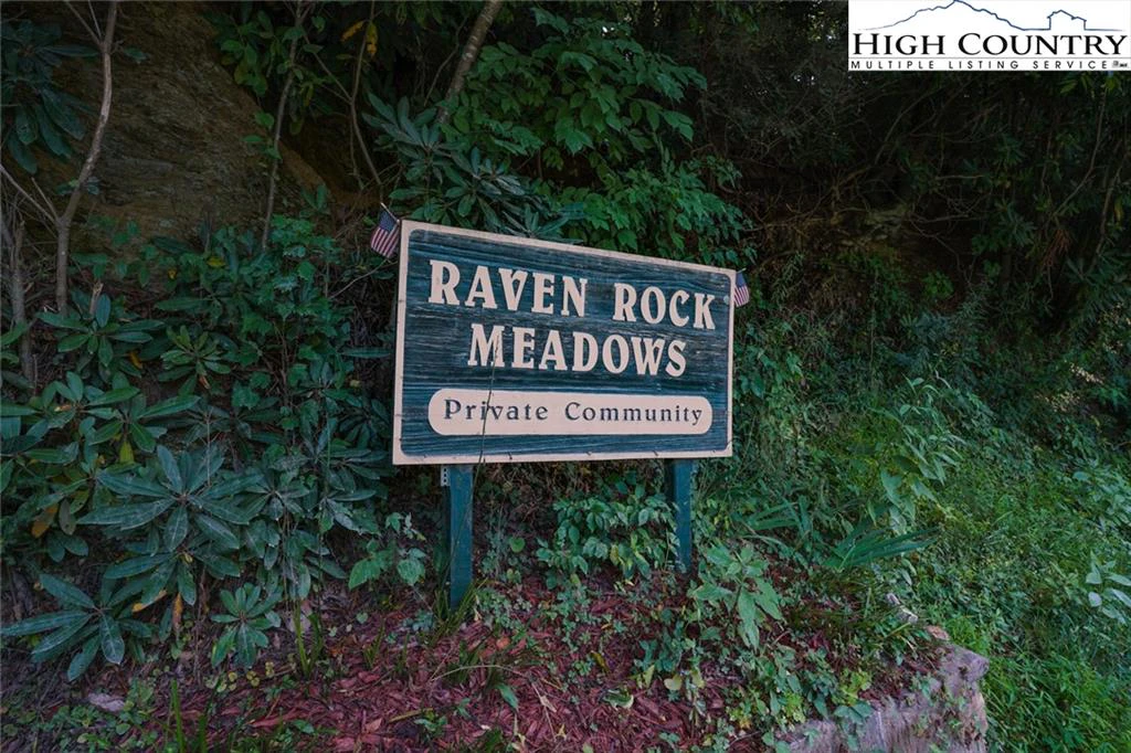 Image number 3 for the current listing