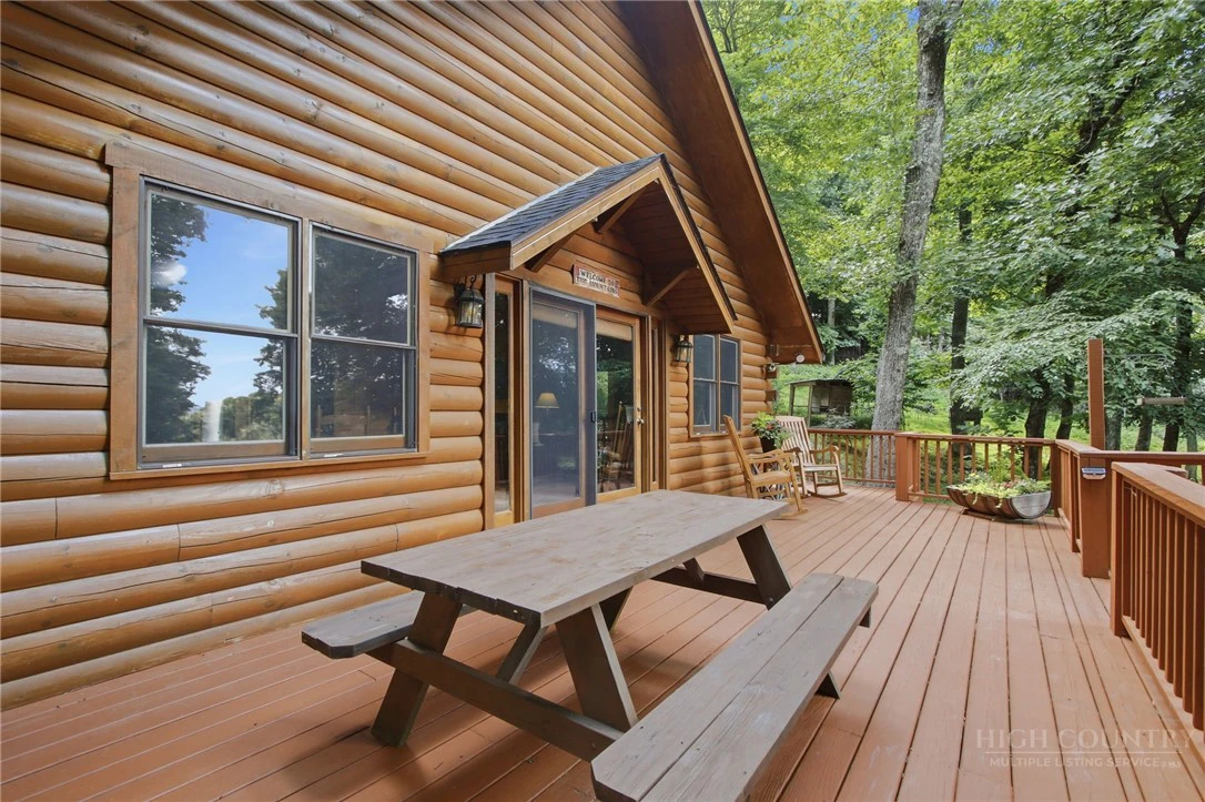 Image number 3 for the current listing