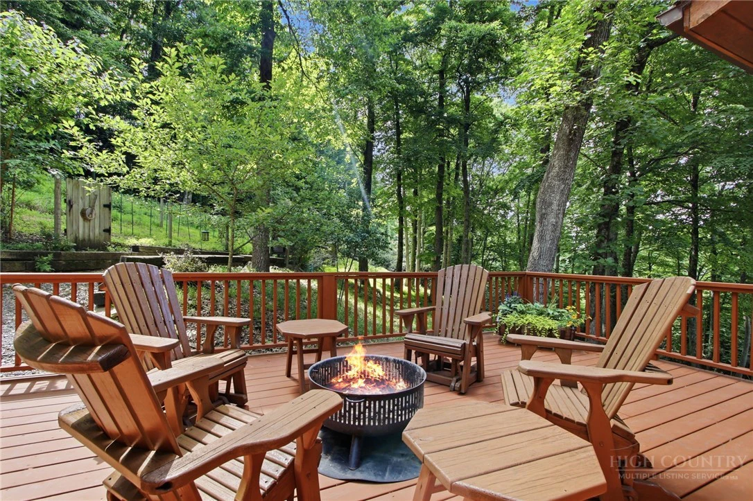 Image number 4 for the current listing