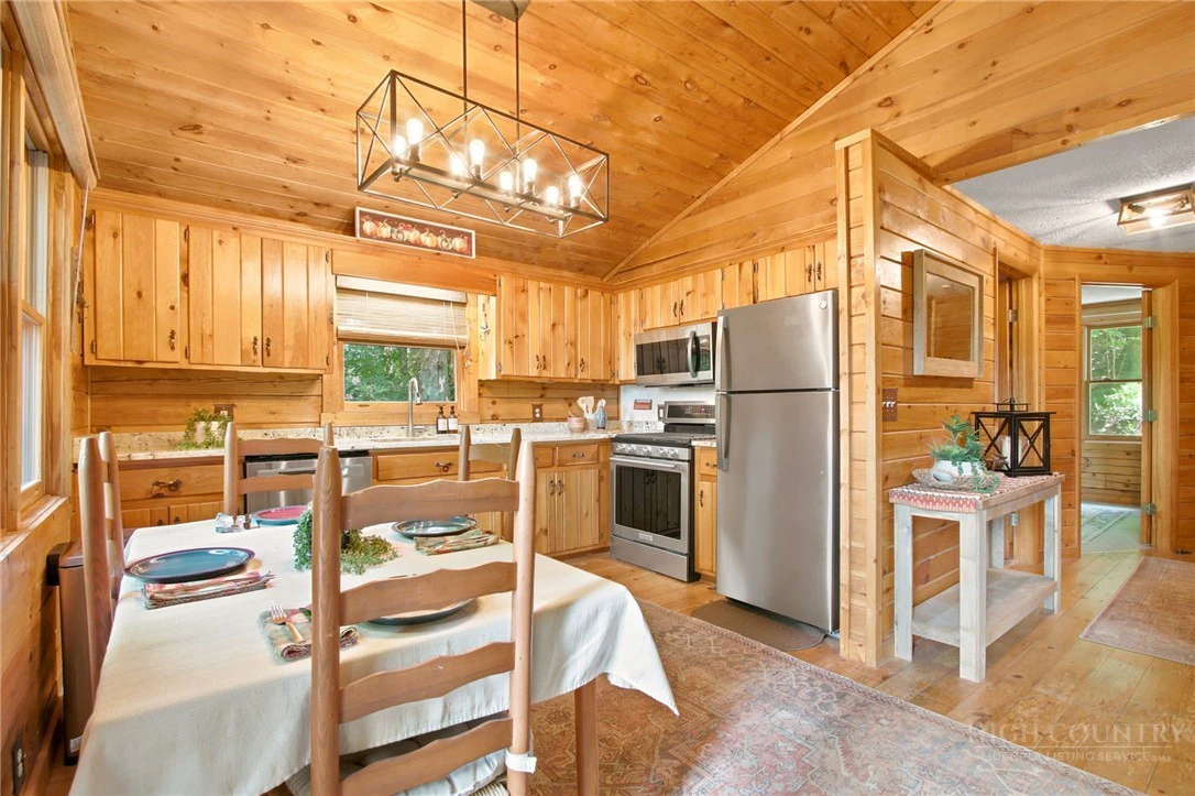 Image number 8 for the current listing