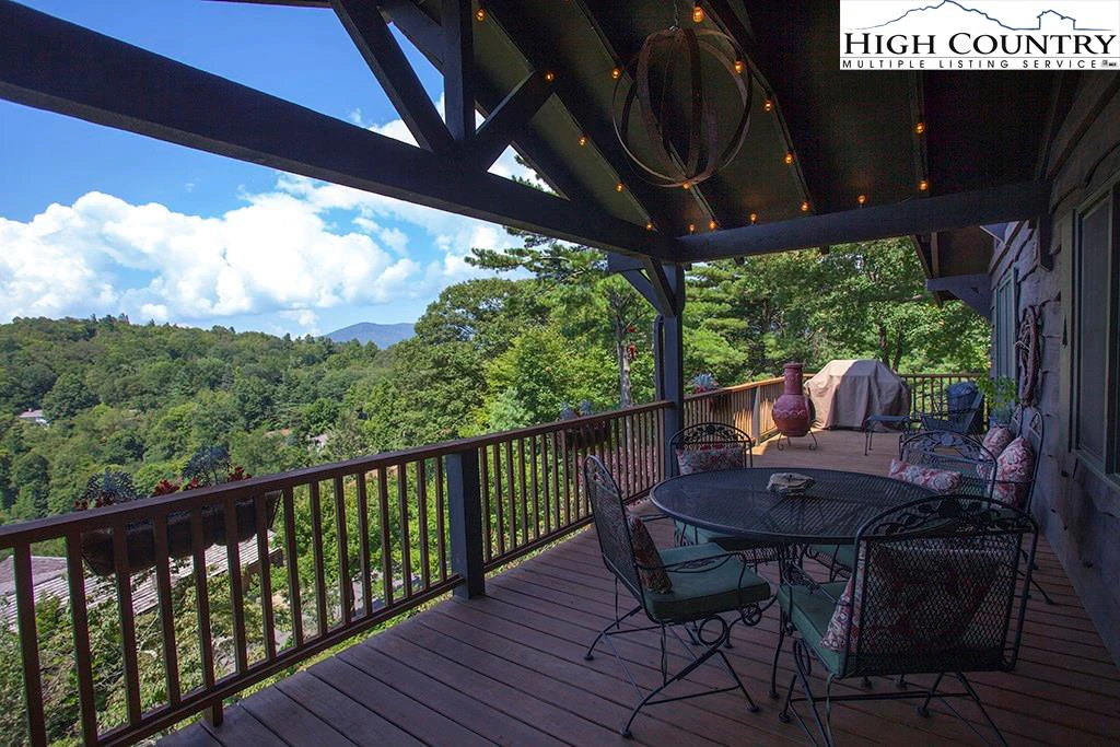 Image number 21 for the current listing
