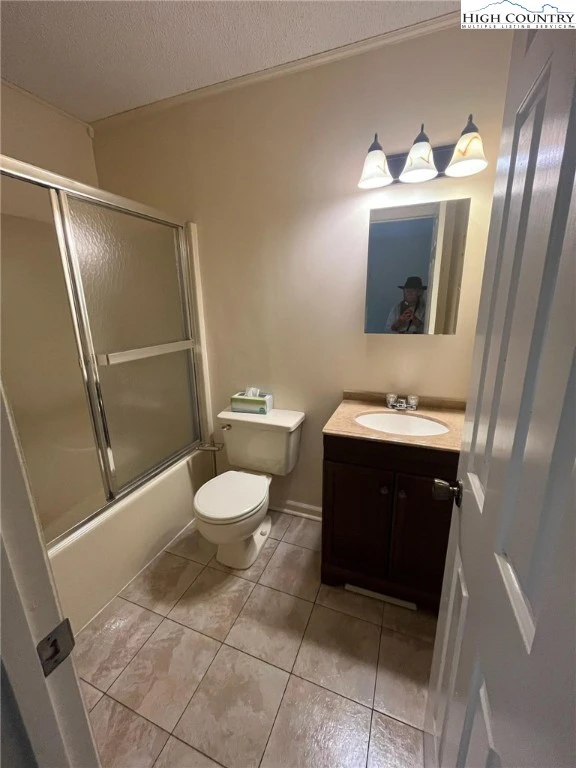 Image number 4 for the current listing