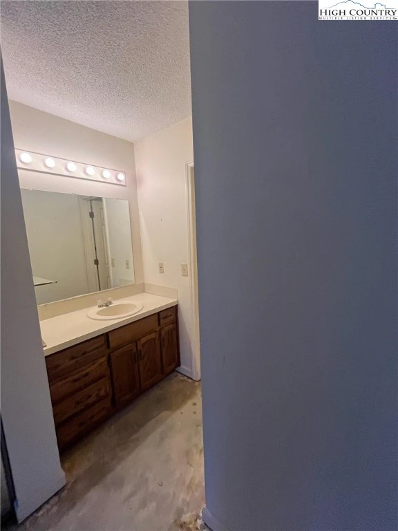 Image number 5 for the current listing