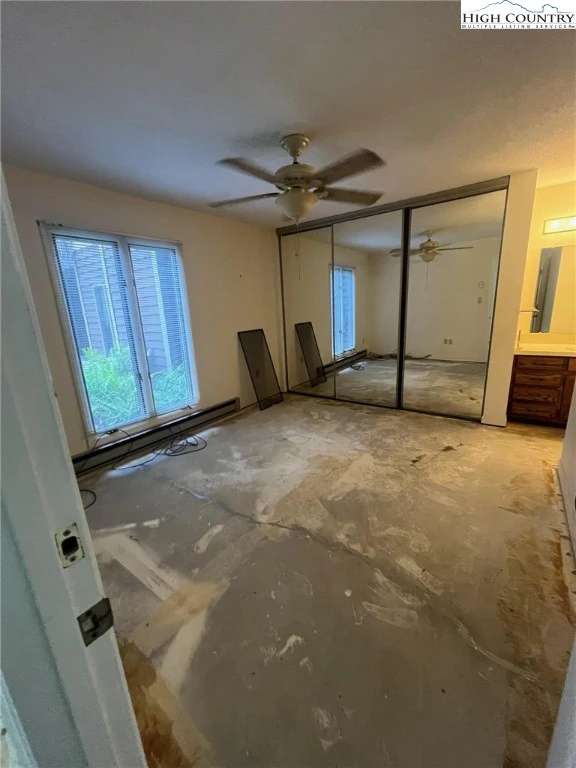 Image number 7 for the current listing