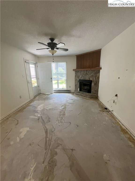 Image number 16 for the current listing
