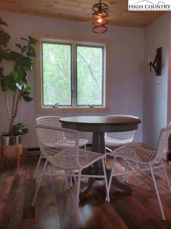 Image number 18 for the current listing
