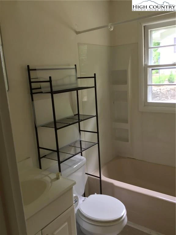 Image number 11 for the current listing