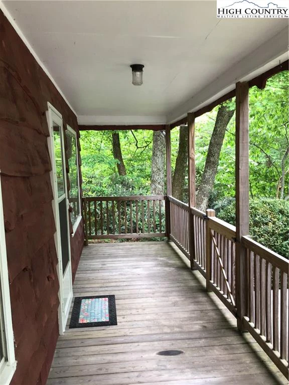 Image number 6 for the current listing