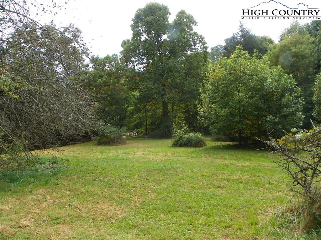 Image number 19 for the current listing
