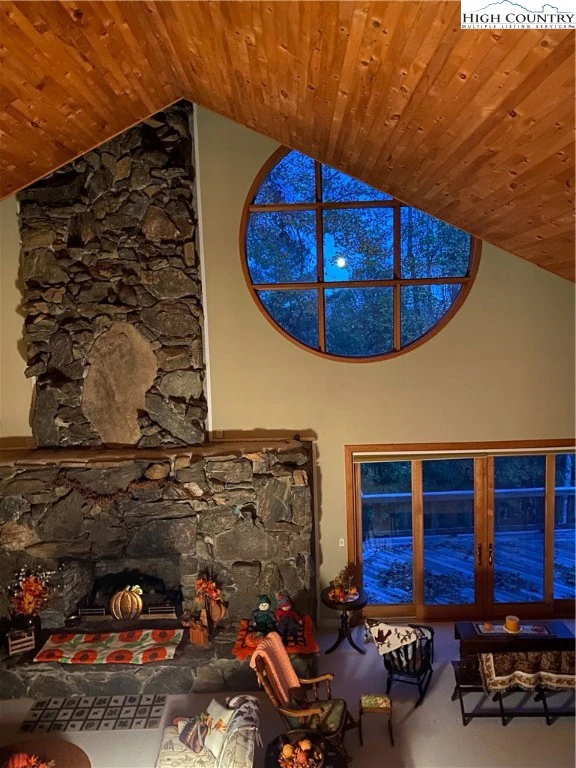 Image number 2 for the current listing