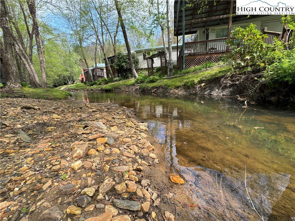 Image number 7 for the current listing
