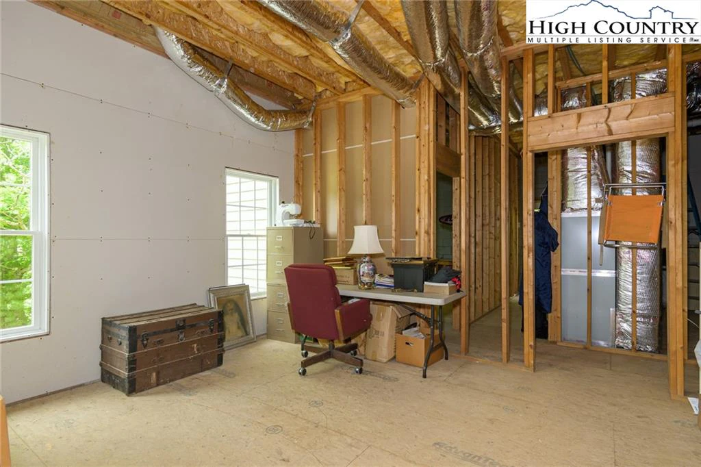Image number 8 for the current listing