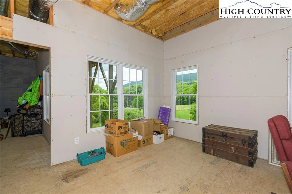 Image number 10 for the current listing