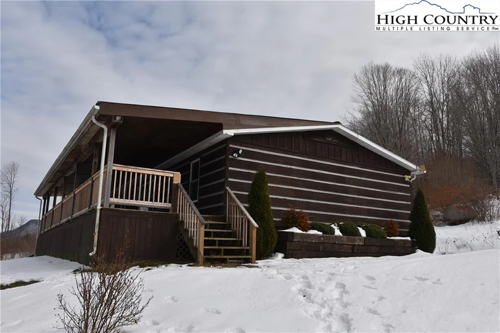 Image number 16 for the current listing