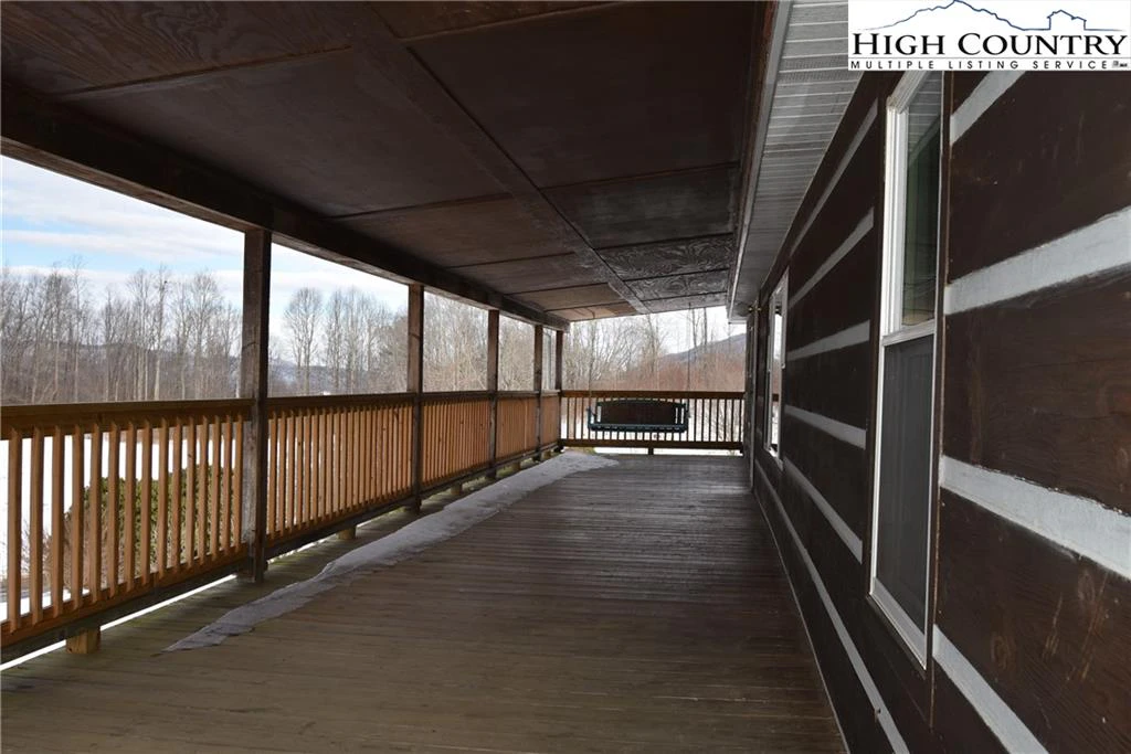 Image number 15 for the current listing