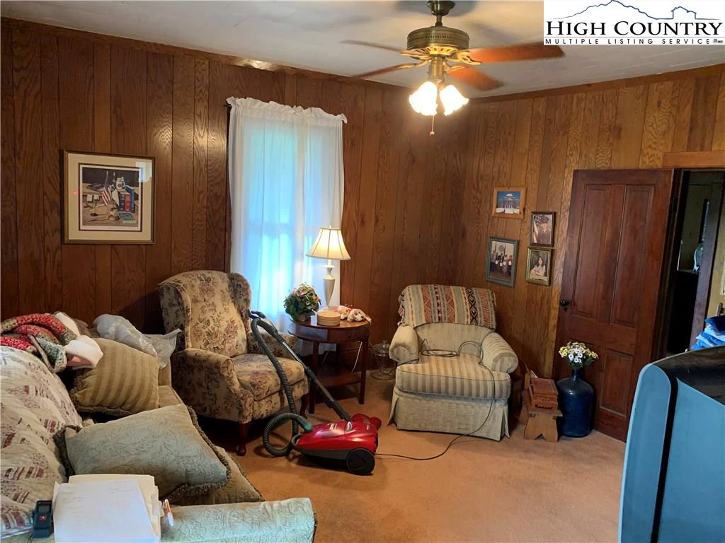 Image number 6 for the current listing