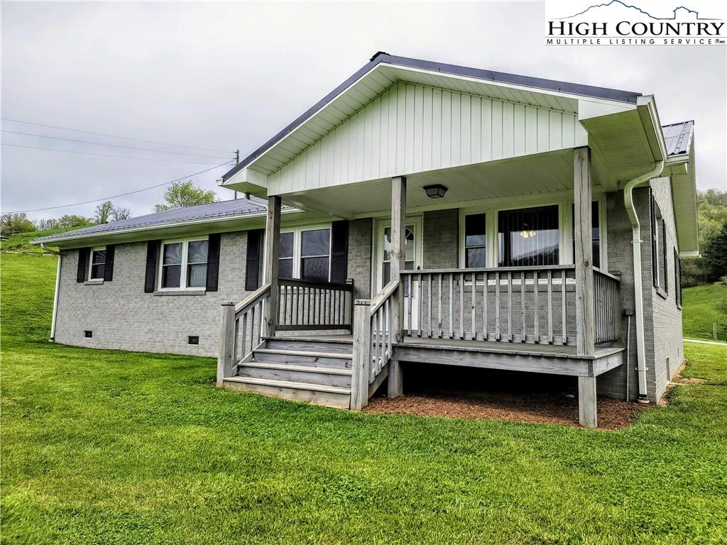 Image number 1 for the current listing