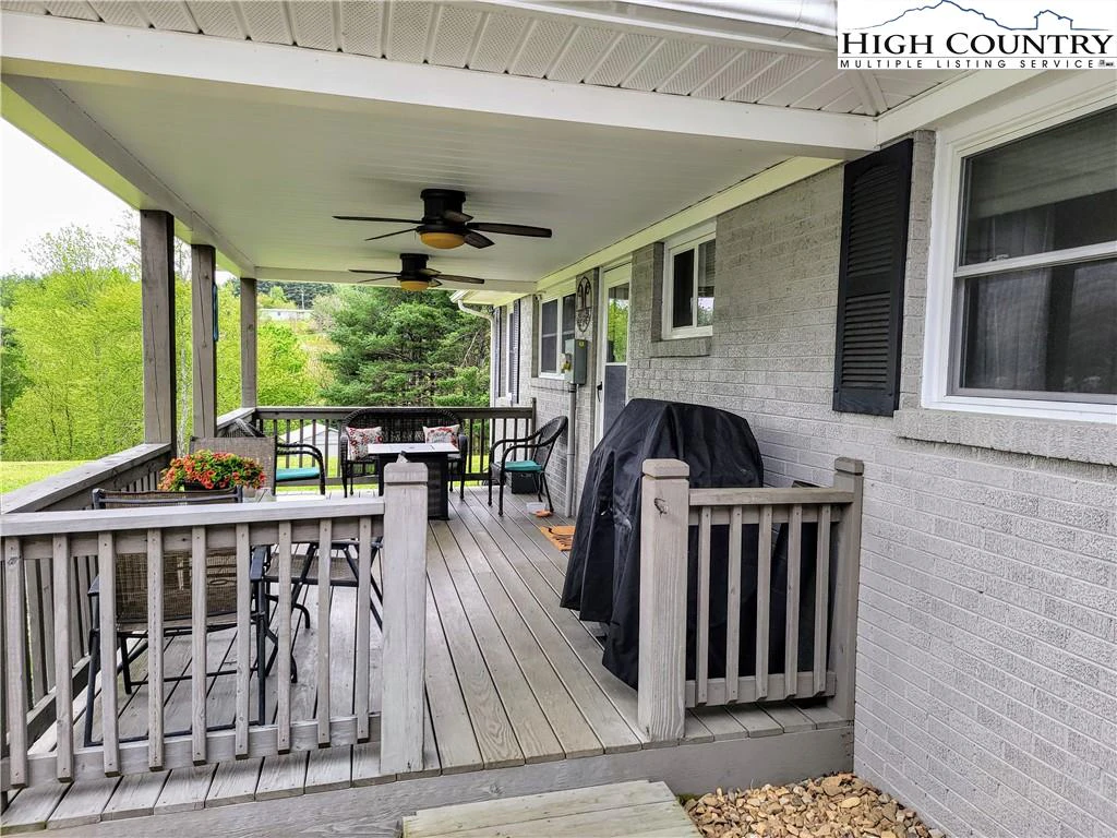 Image number 5 for the current listing