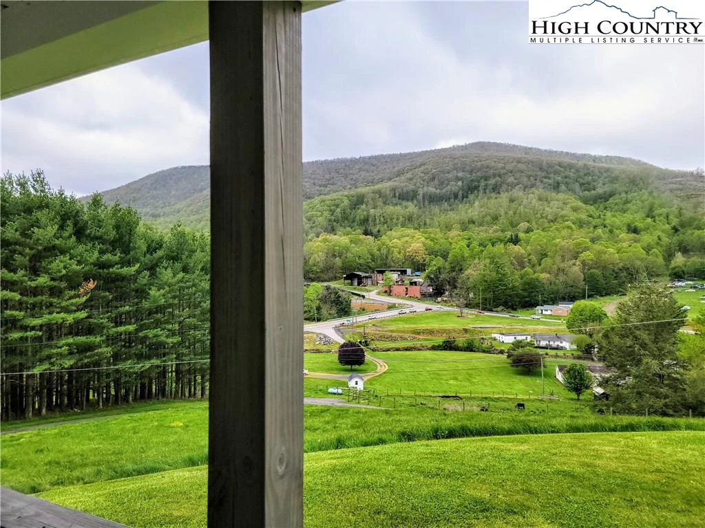 Image number 2 for the current listing