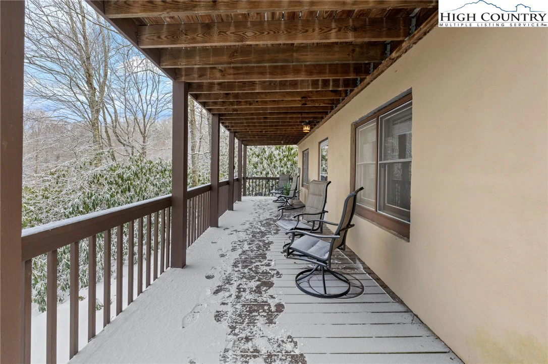 Image number 2 for the current listing