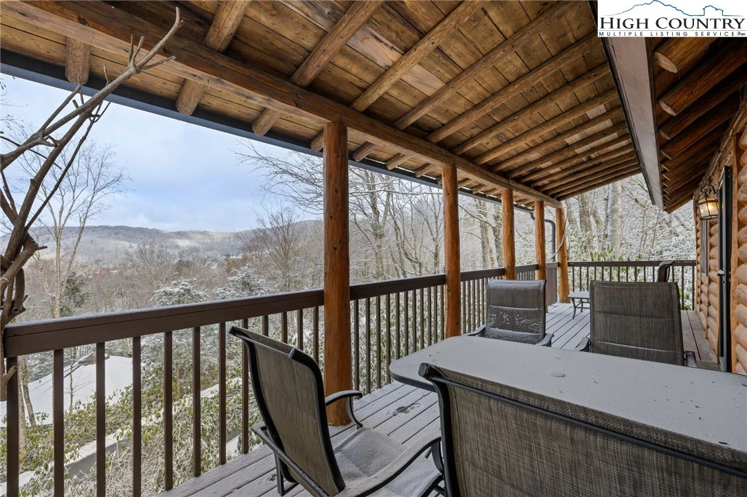 Image number 14 for the current listing