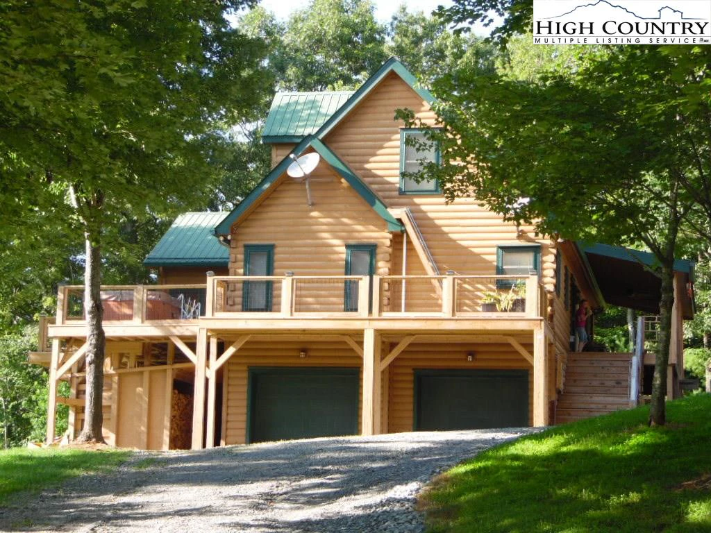 Image number 1 for the current listing