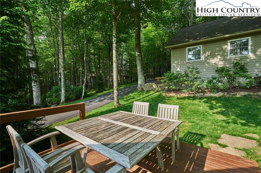 Image number 13 for the current listing