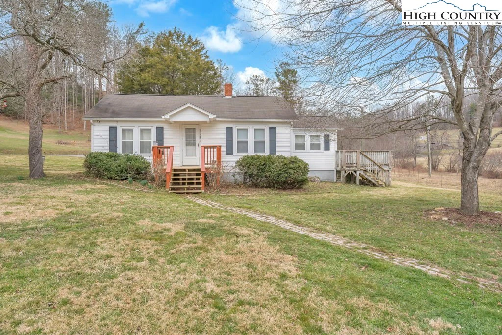Image number 1 for the current listing