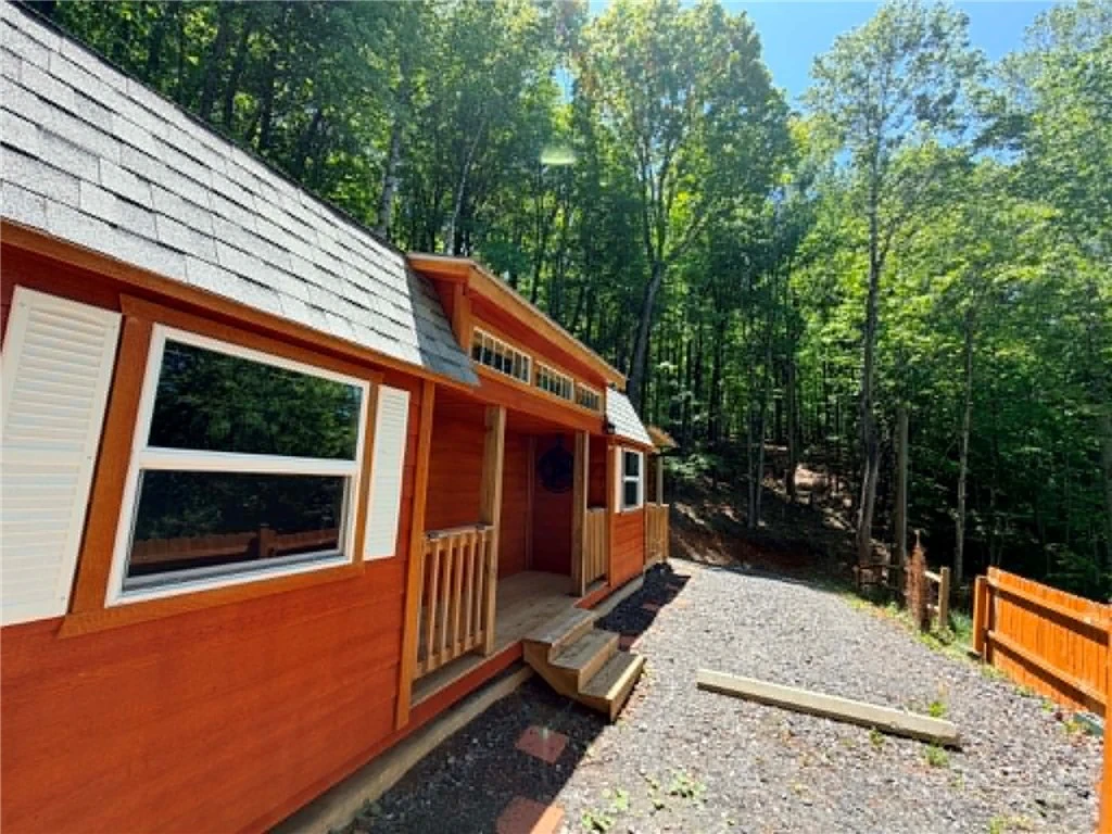 Image number 7 for the current listing