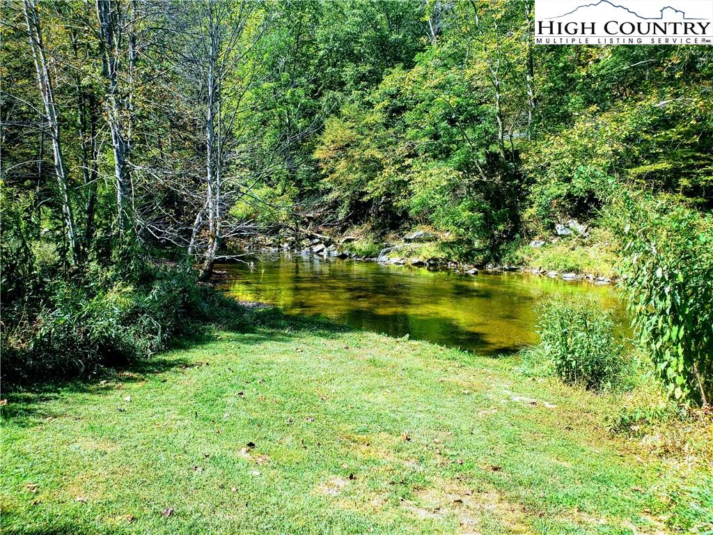 Image number 3 for the current listing