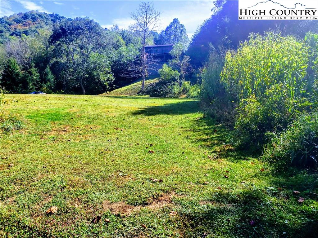 Image number 9 for the current listing