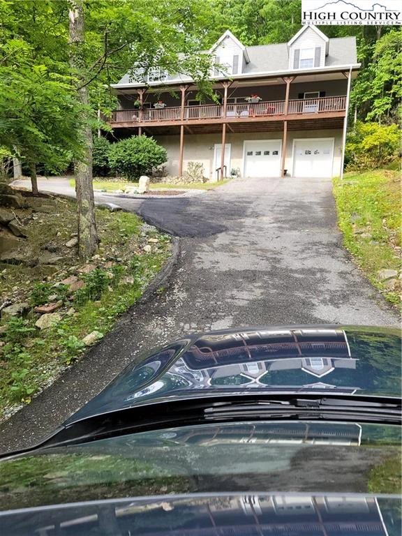 Image number 4 for the current listing