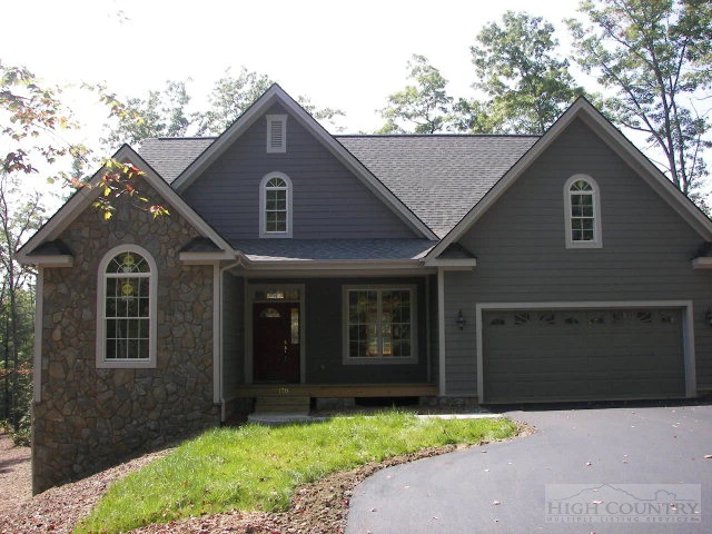 Image number 1 for the current listing