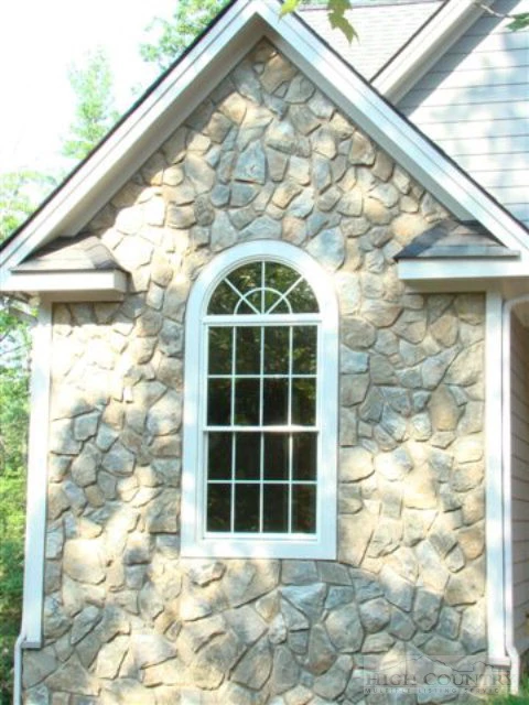 Image number 3 for the current listing