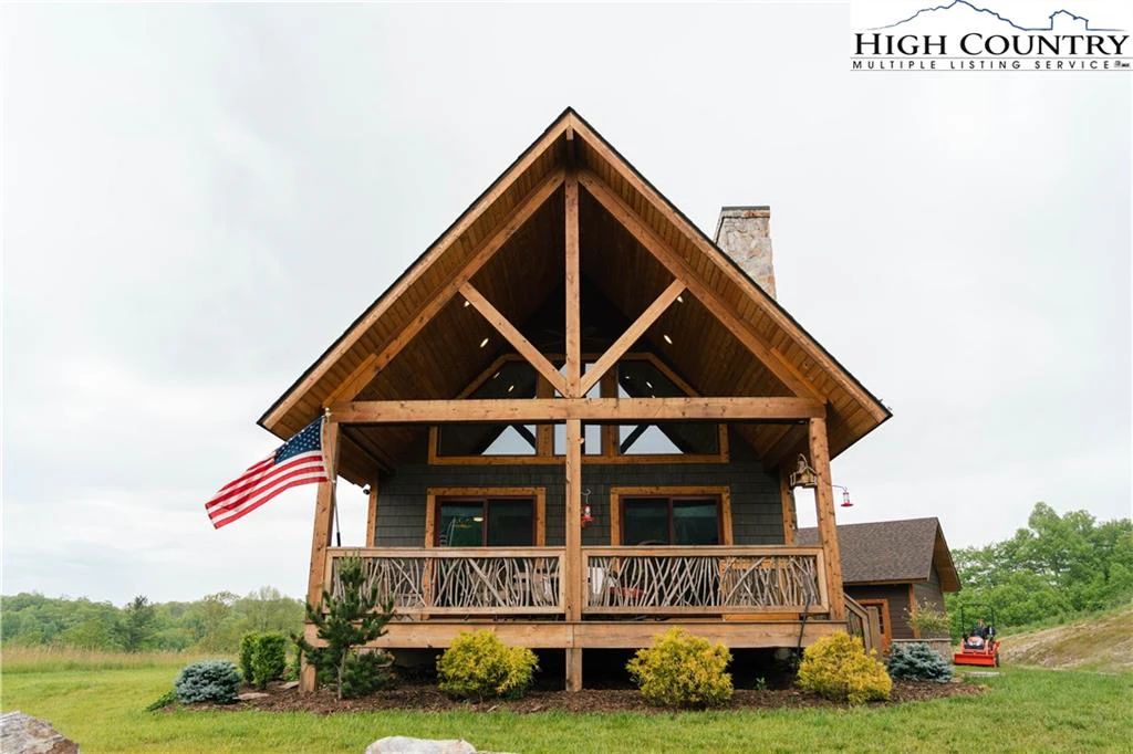 Image number 1 for the current listing