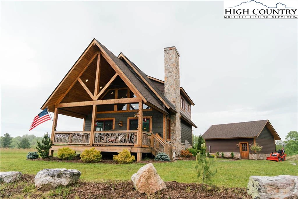 Image number 16 for the current listing