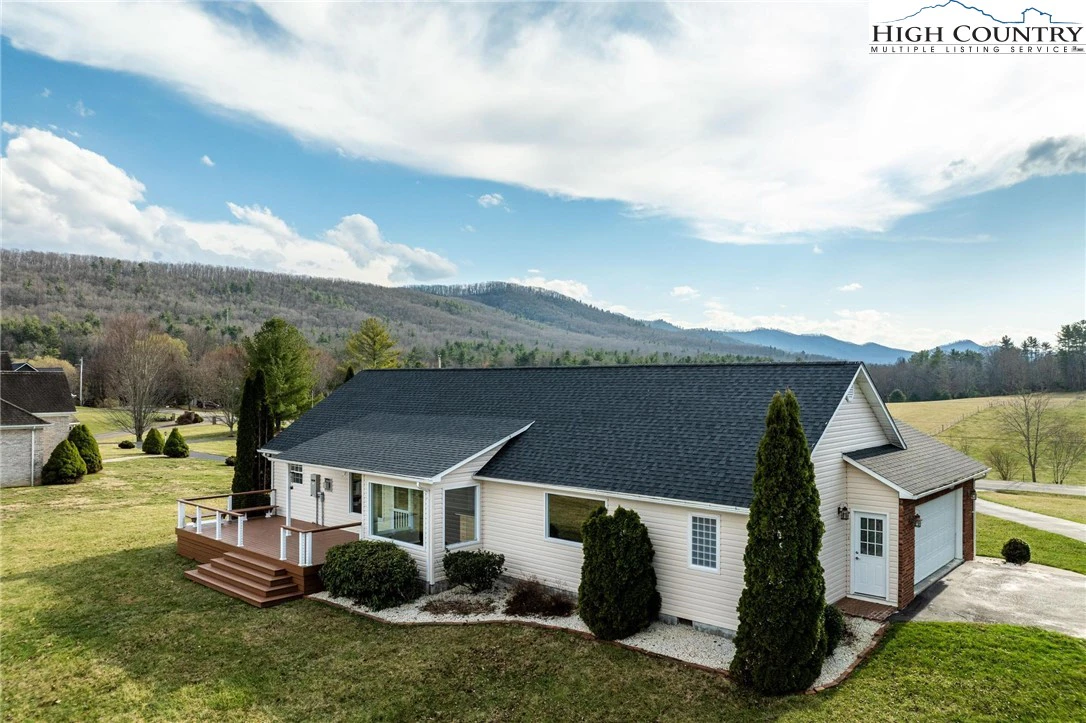 Image number 18 for the current listing