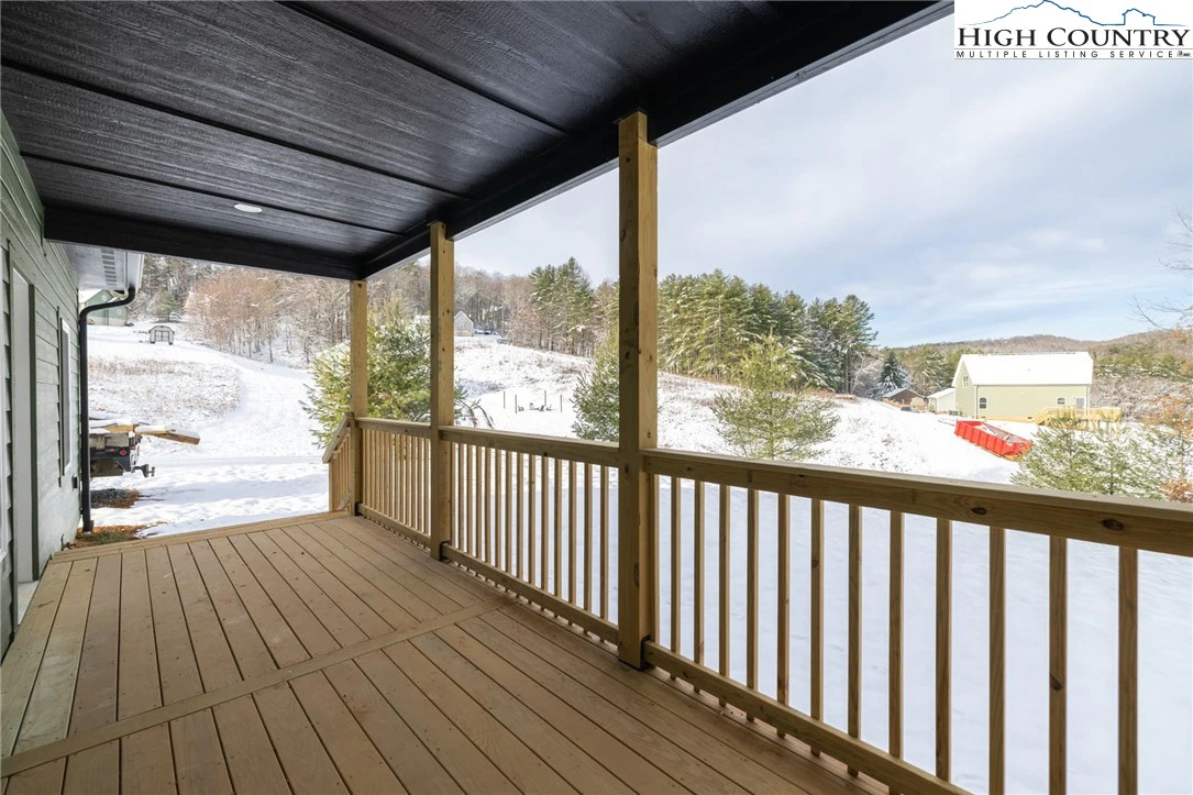 Image number 2 for the current listing