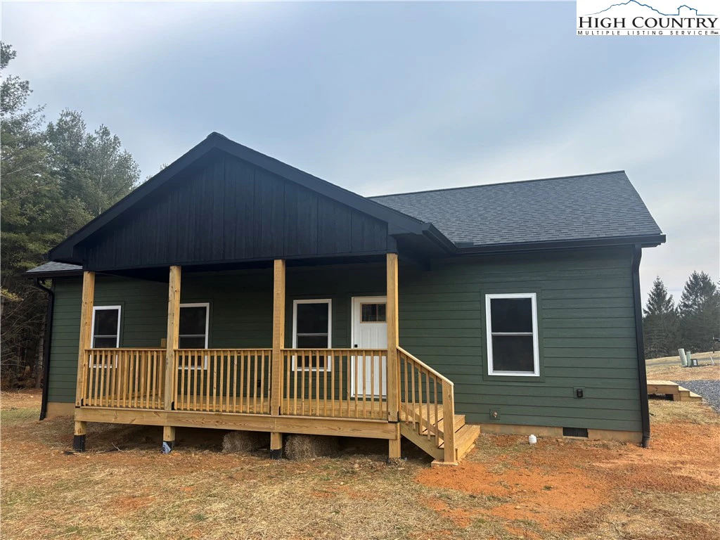 Image number 1 for the current listing