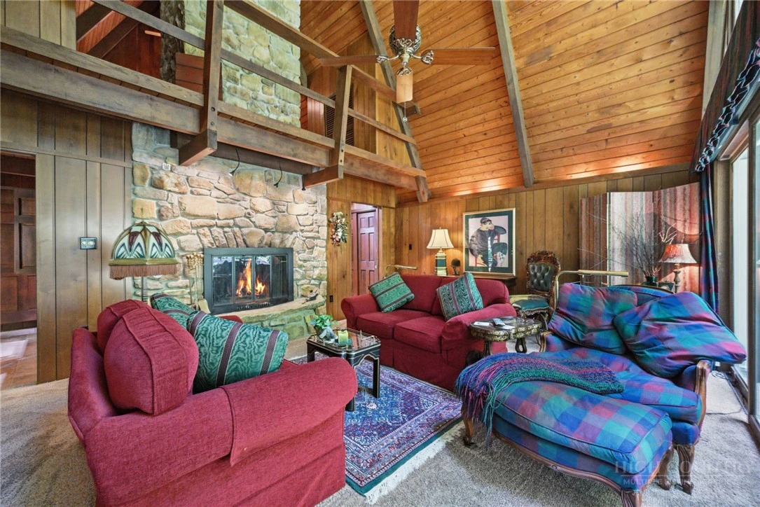 Image number 5 for the current listing