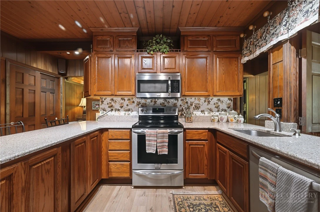 Image number 7 for the current listing