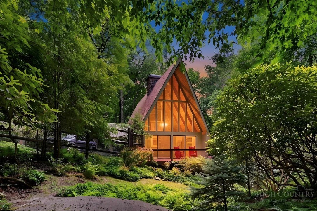 Image number 2 for the current listing