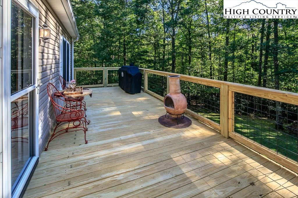 Image number 9 for the current listing