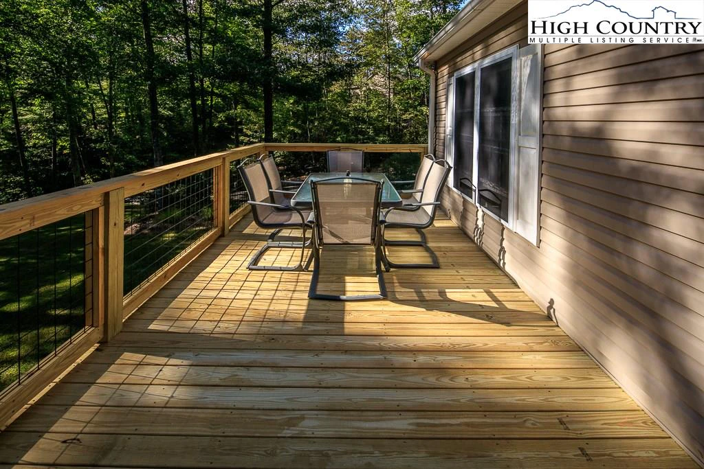 Image number 10 for the current listing