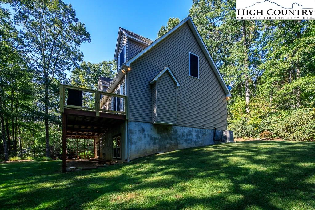 Image number 2 for the current listing