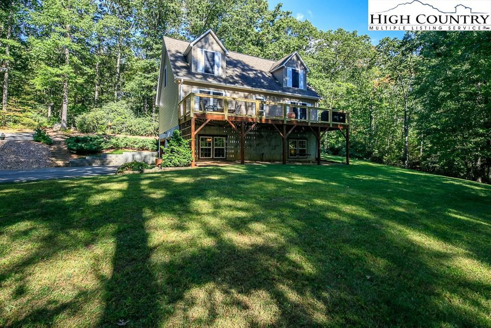 Image number 19 for the current listing